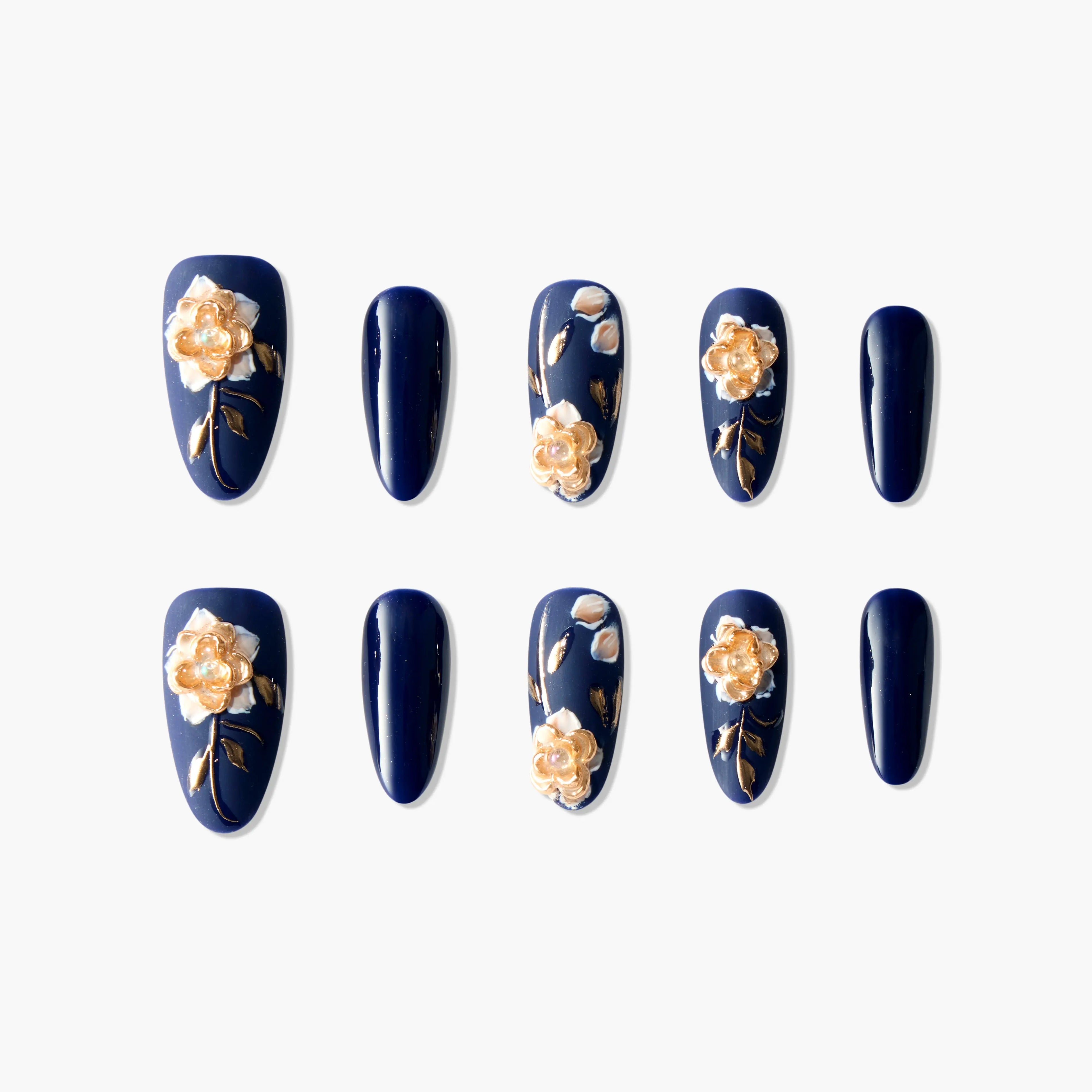 Elegant Blue Floral Emily's Nail