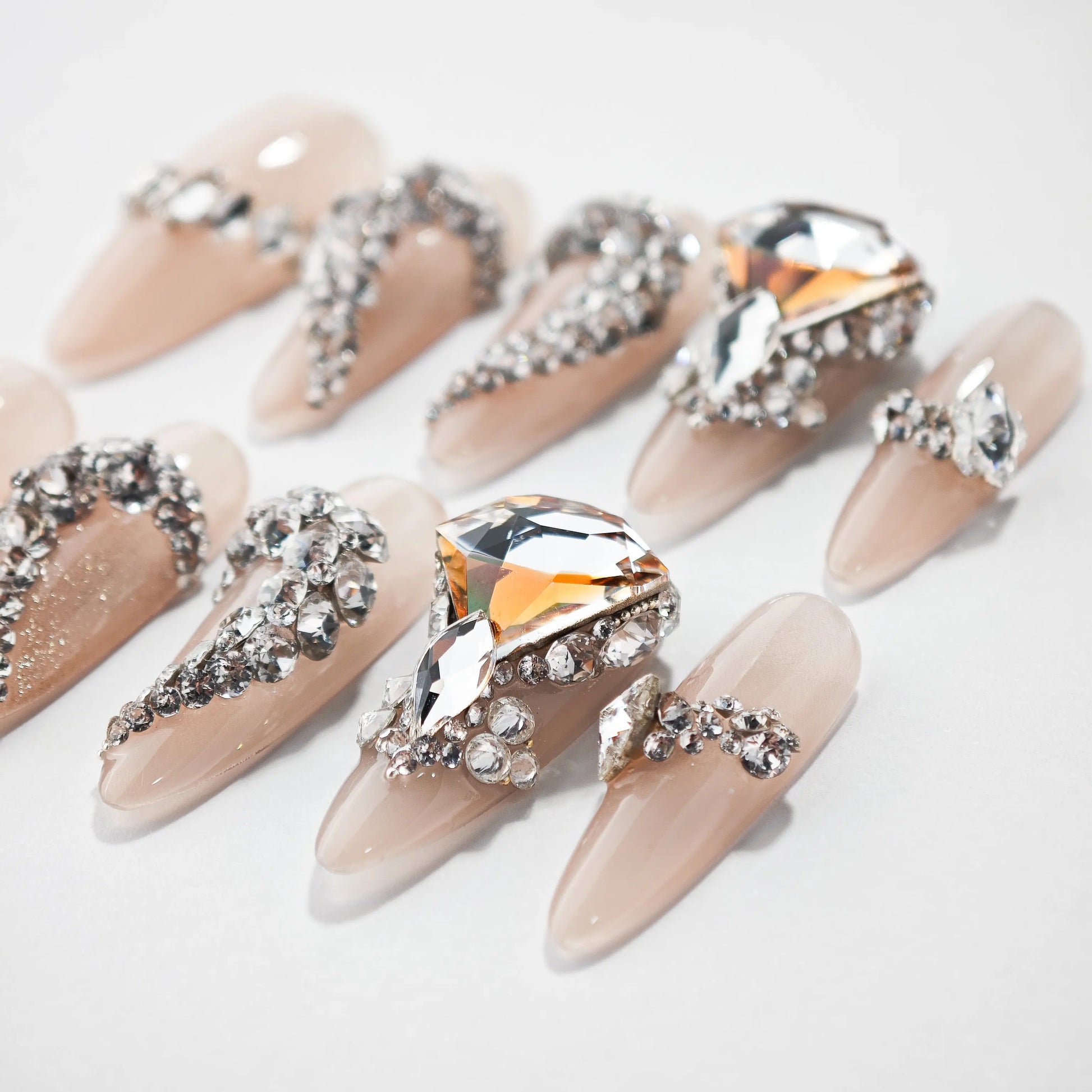 Elegant Diamond Chic Emily’s Nail