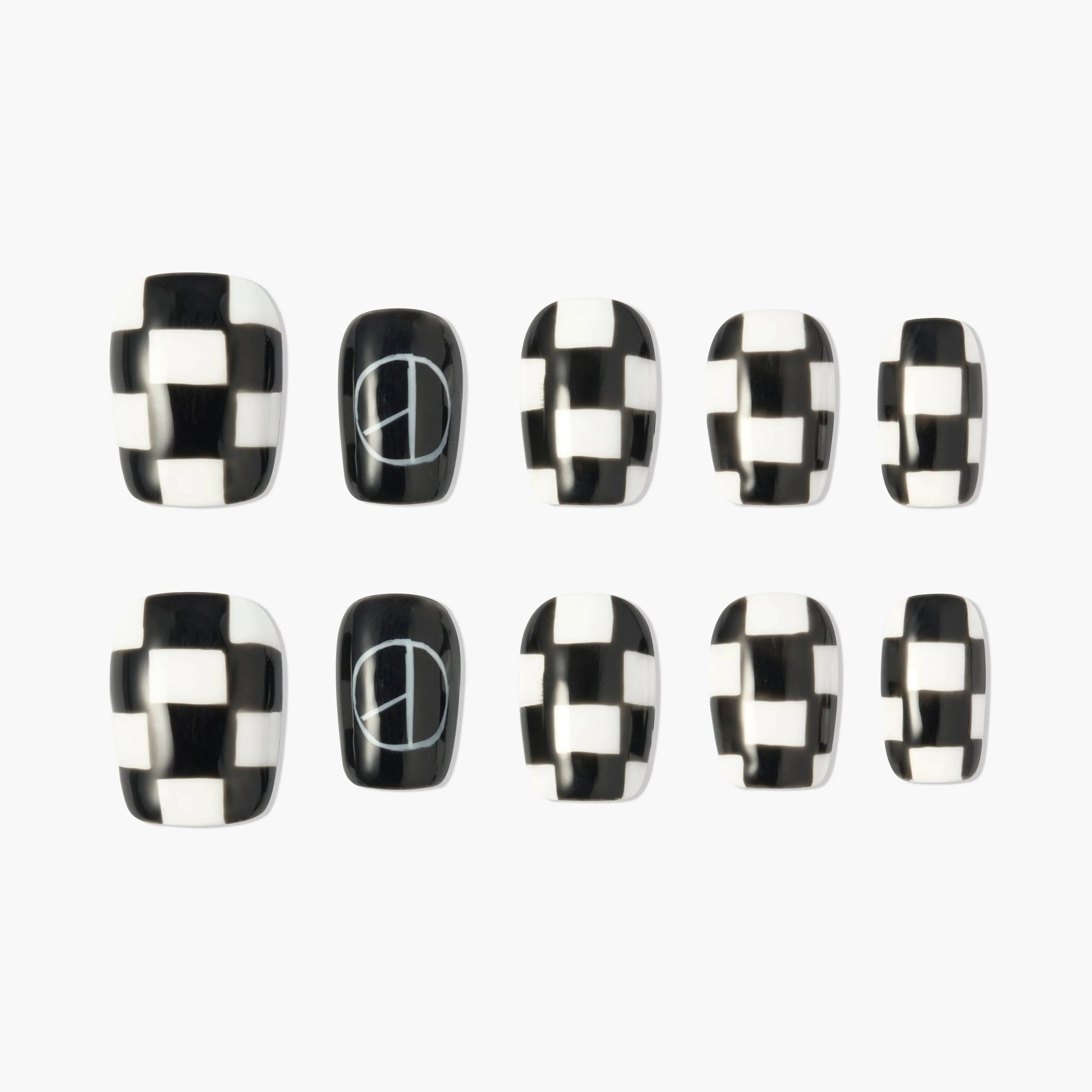 G-Dragon Series 4 Emily’s Nail