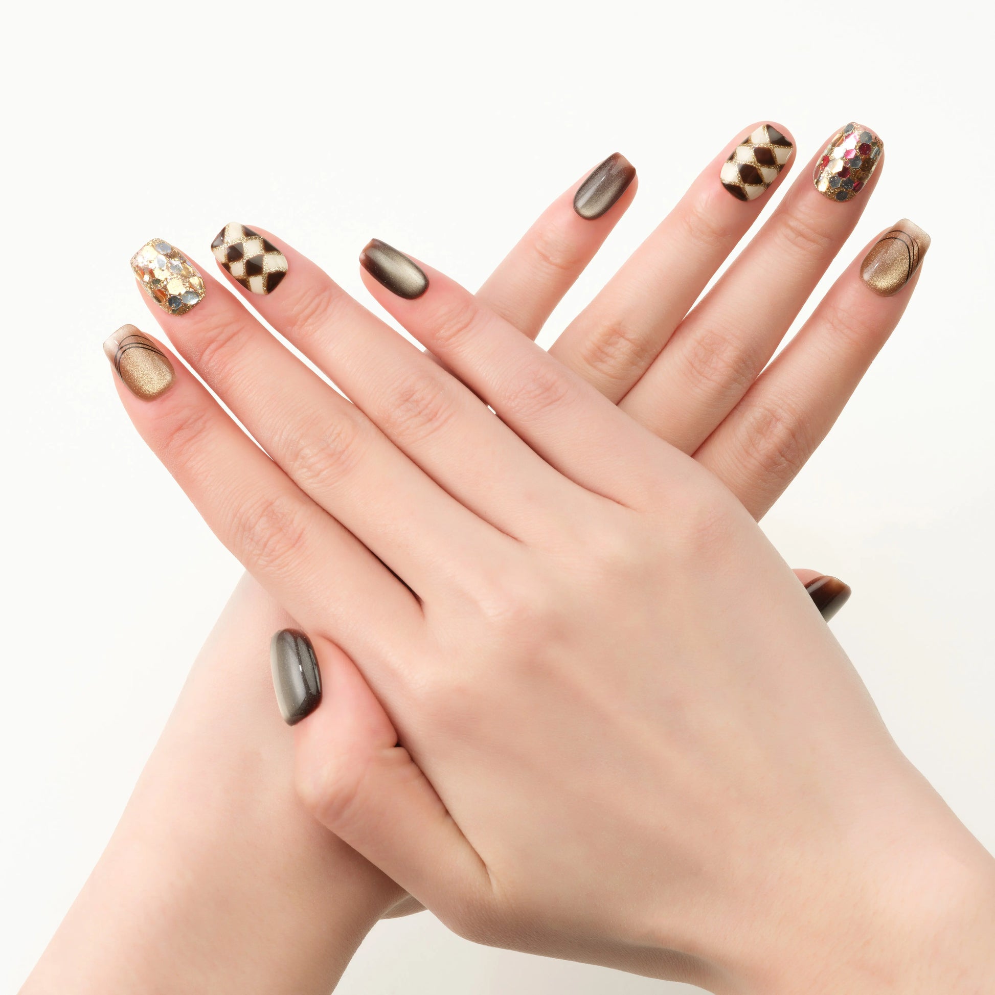 Golden Luxe Emily's Nail