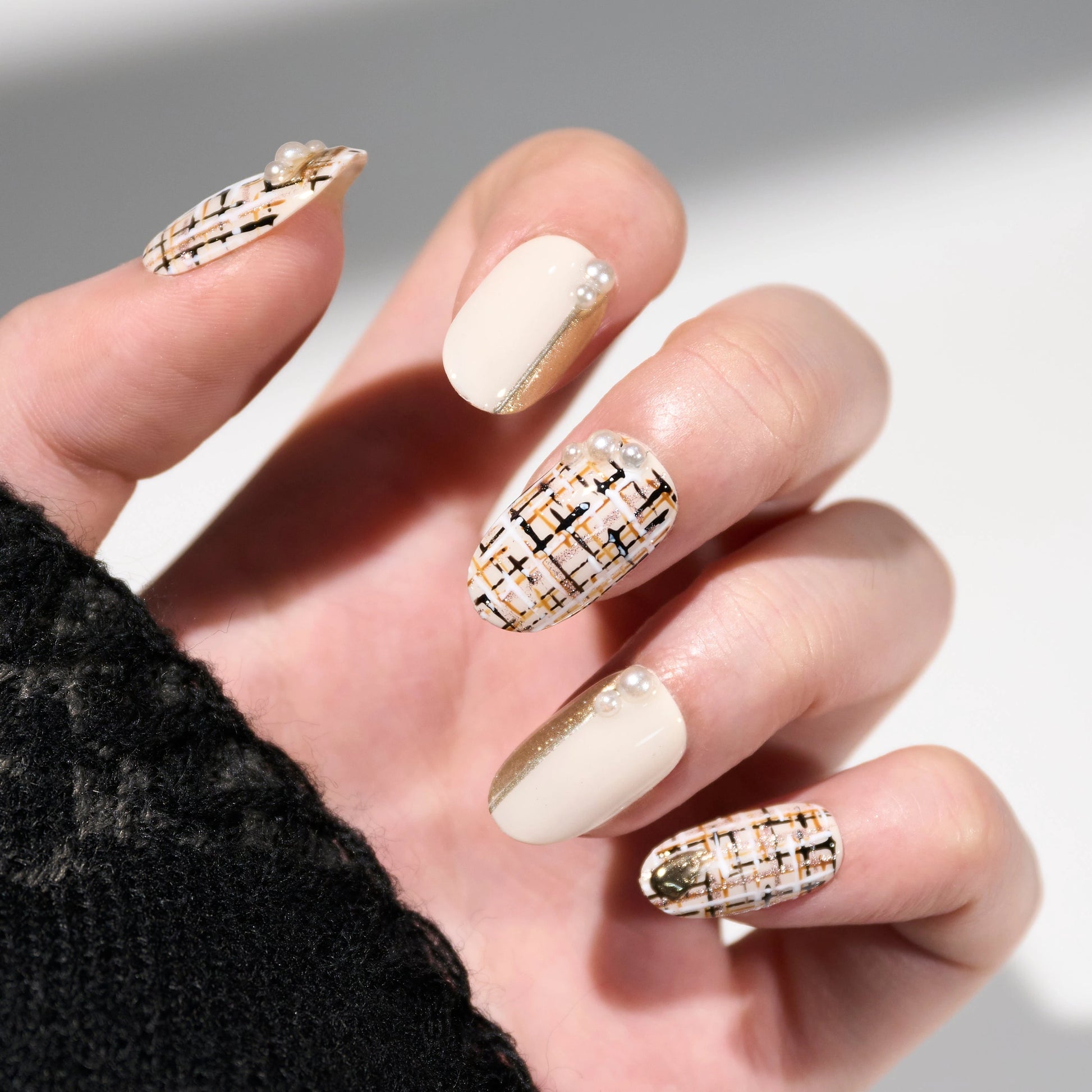 Golden Tweed Charm Emily’s Nail