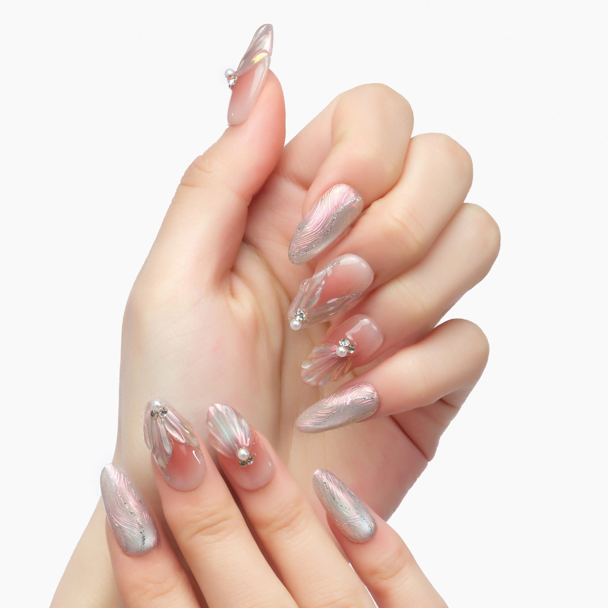 Iridescent Shell Glow Emily's Nail