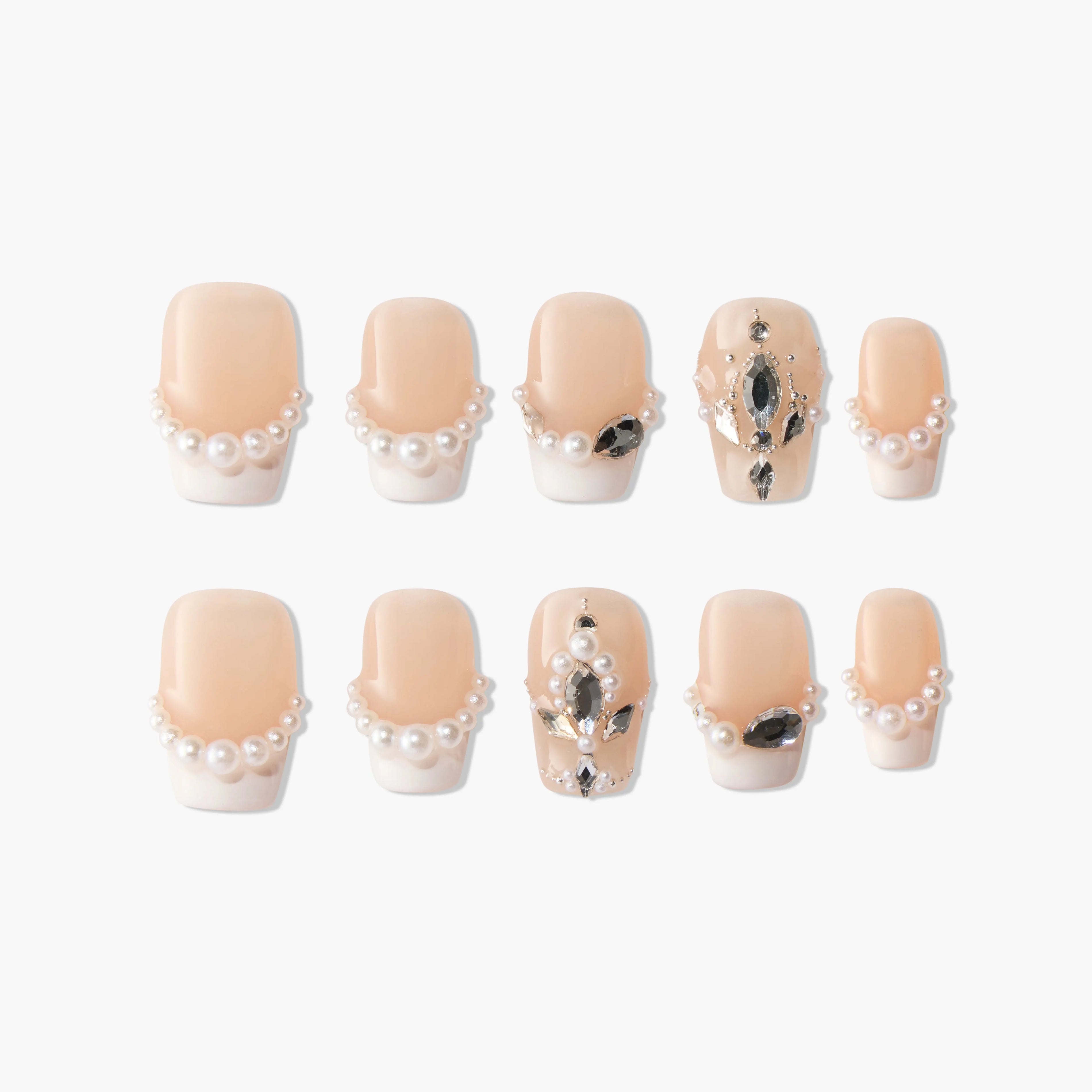 Pearl Charm (Square) Emily’s Nail