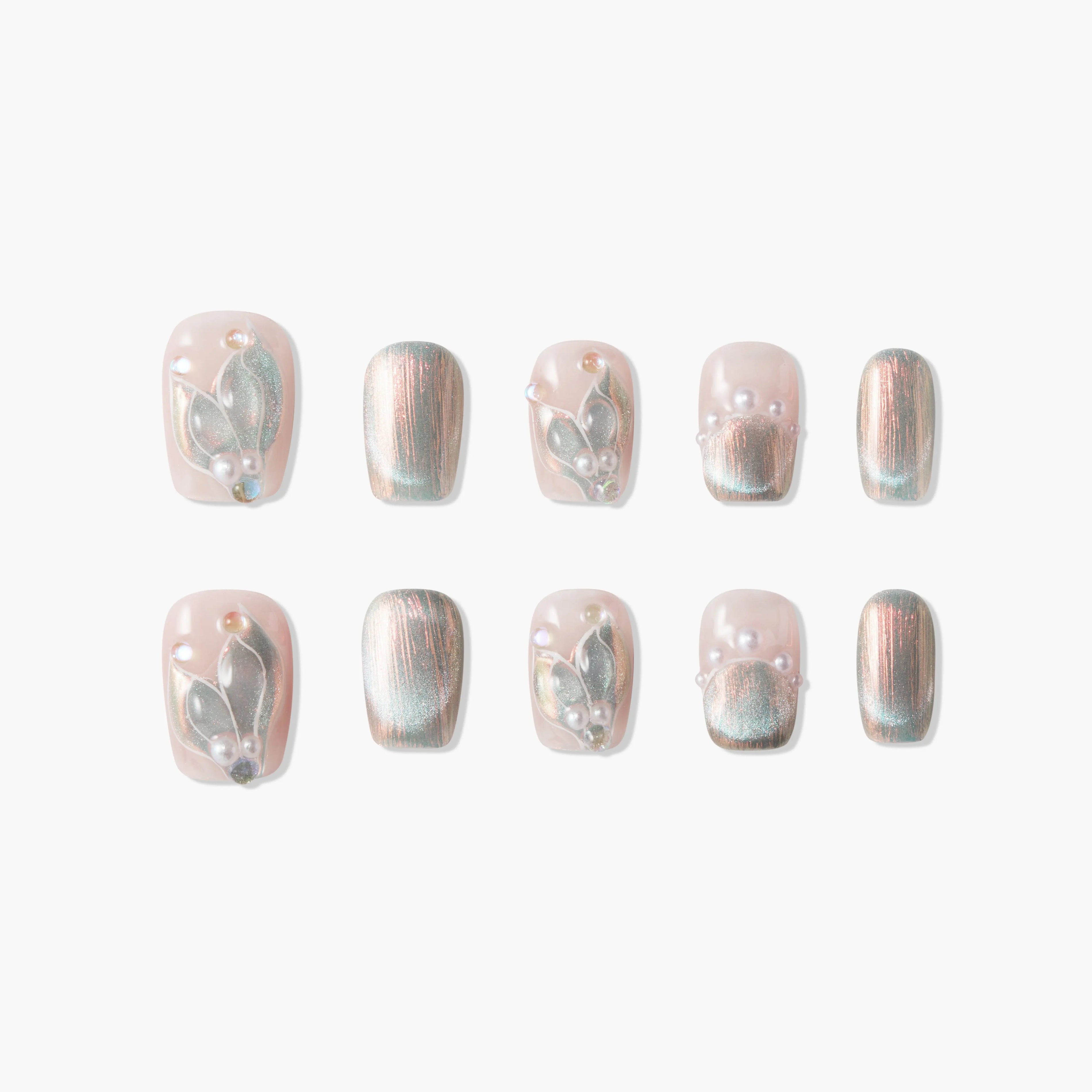 Pearl Leaf Emily's Nail