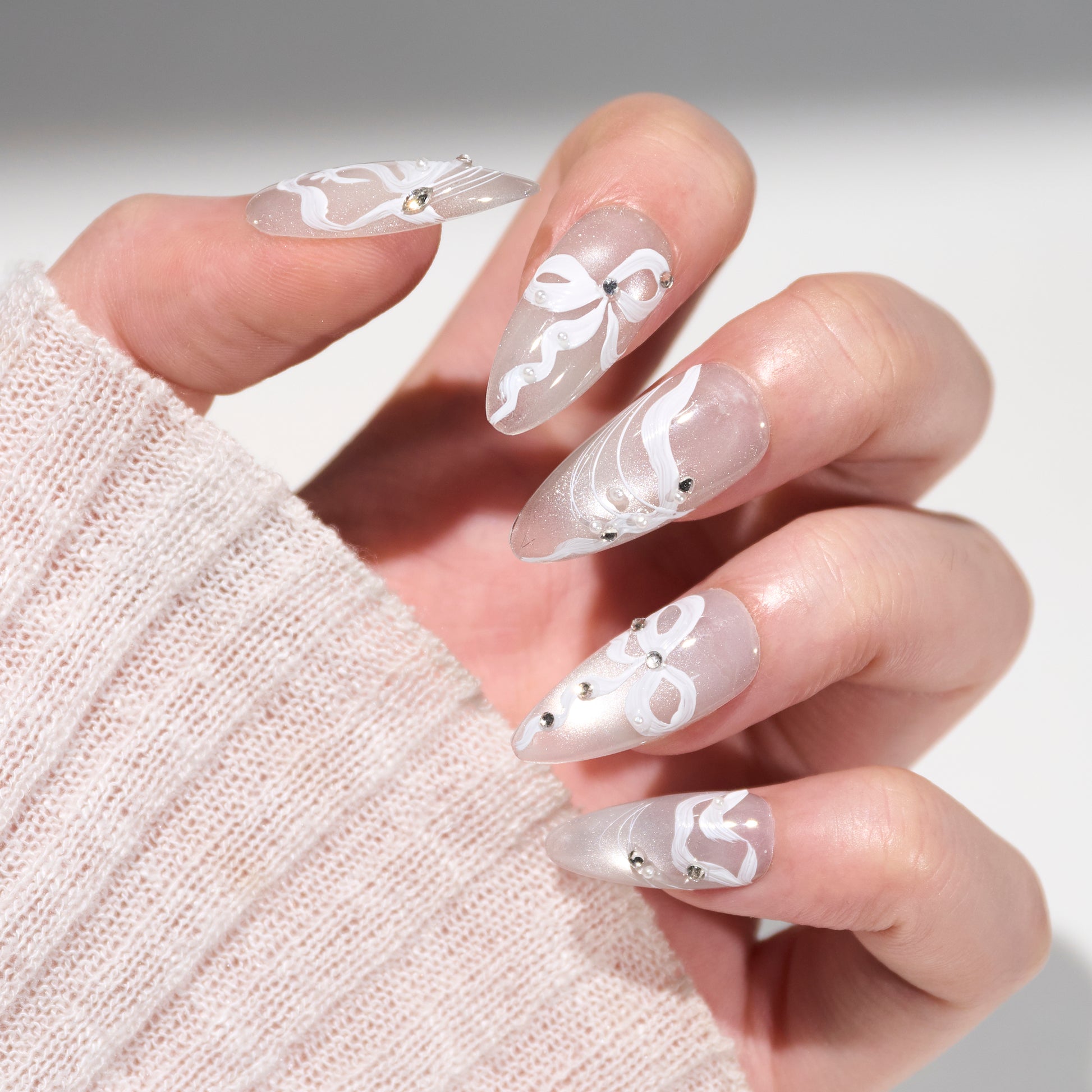 Swan Elegance White Emily’s Nail