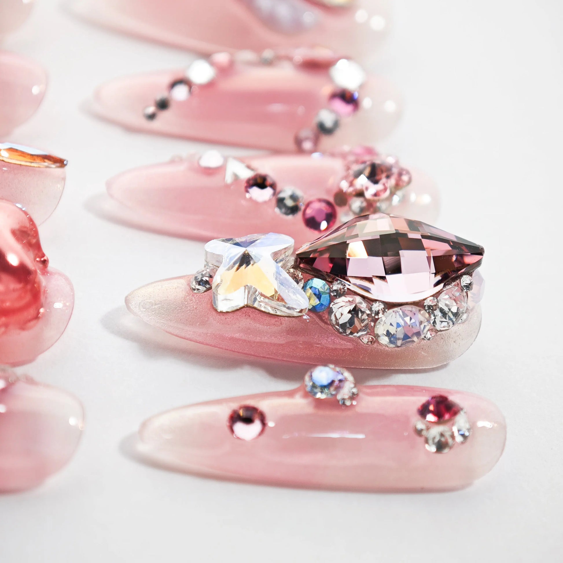 Sweet Heart Charm Emily’s Nail